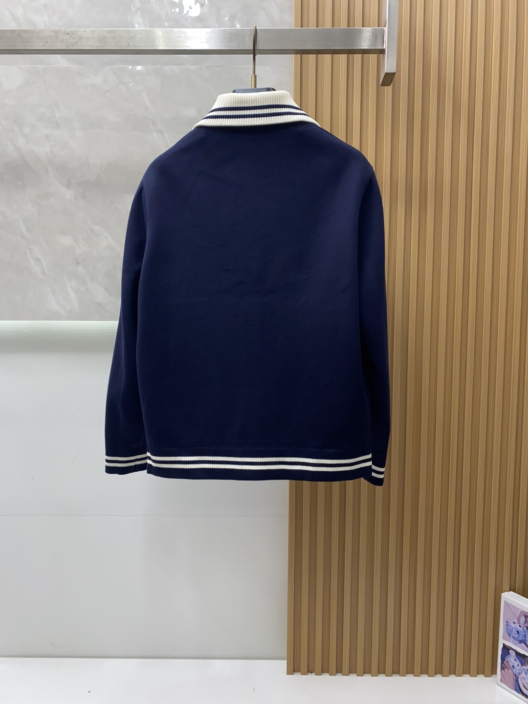 迪奥 25ss最新品 针织夹克外套，设计帅气有型！百搭必备单品，时尚潮牌， 轻松营造酷帅氛围感 ，高级感