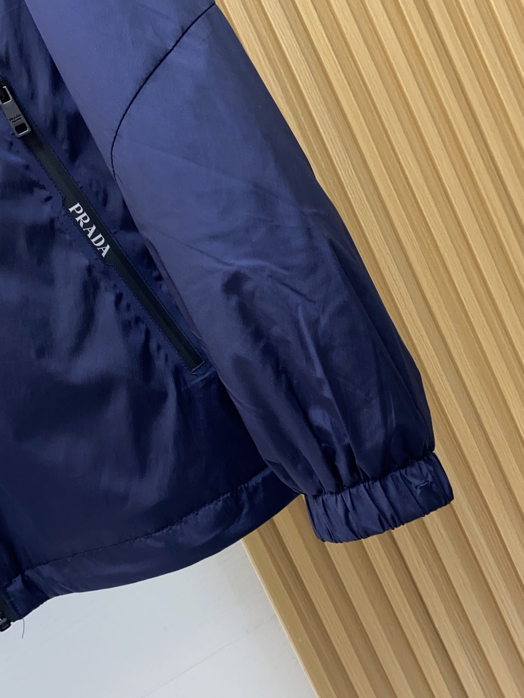 2025年秋冬新款 官网 高端原厂代工出品，官方经典王牌单品！最新棉衣夹克外套 多明星穿搭示范款！！新一