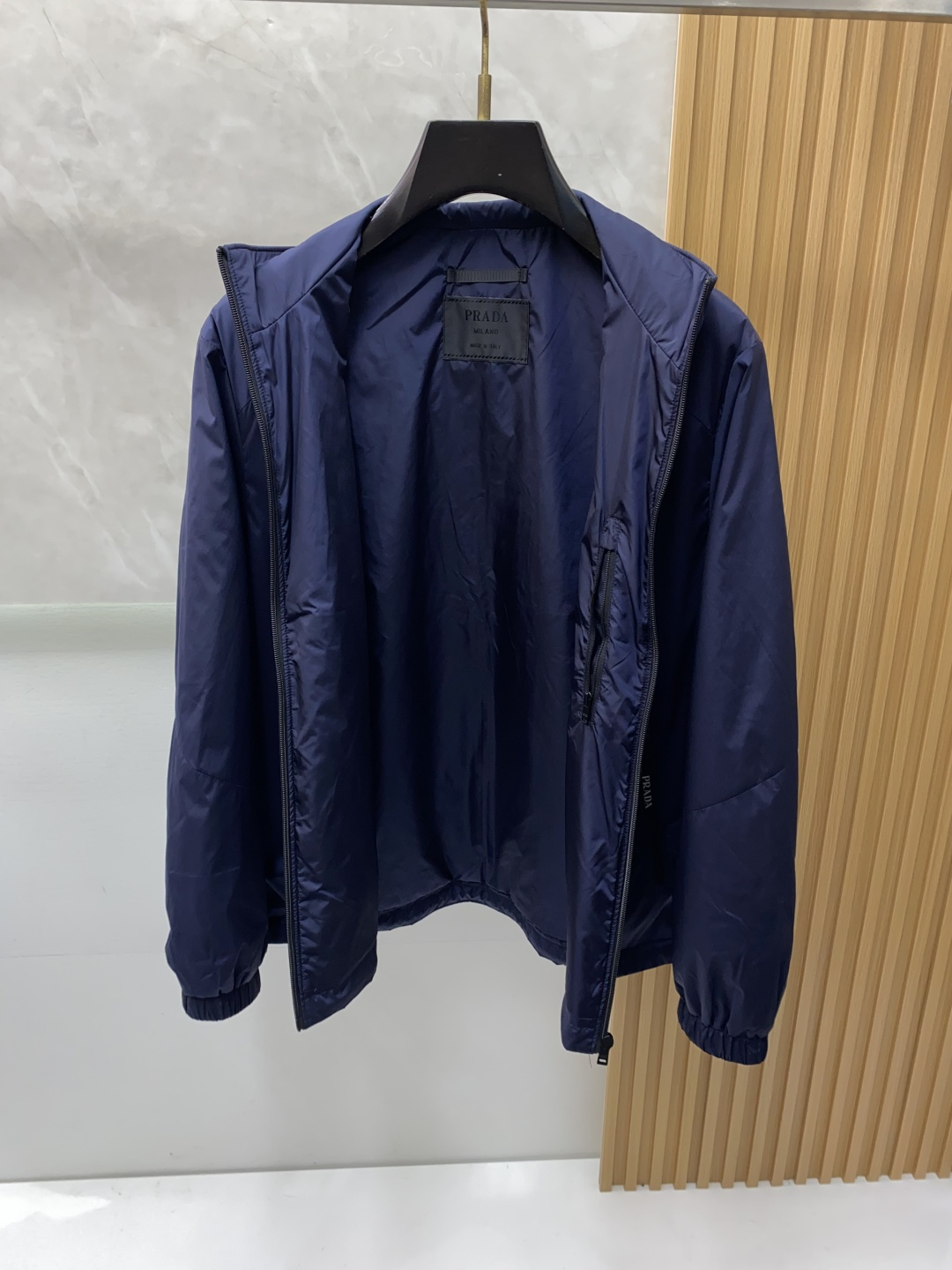 2025年秋冬新款 官网 高端原厂代工出品，官方经典王牌单品！最新棉衣夹克外套 多明星穿搭示范款！！新一