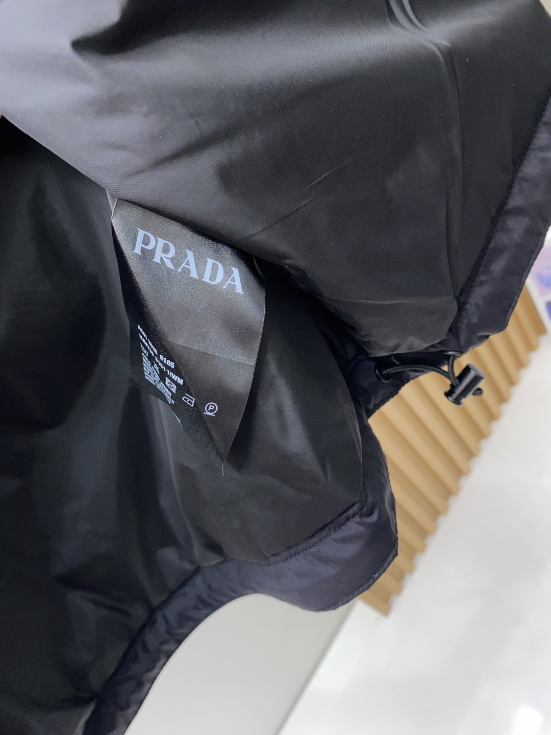 2025年秋冬新款 官网 高端原厂代工出品，官方经典王牌单品！最新棉衣夹克外套 多明星穿搭示范款！！新一