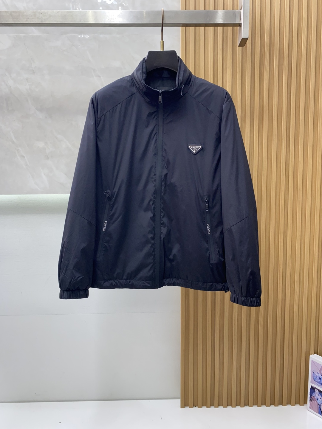 2025年秋冬新款 官网 高端原厂代工出品，官方经典王牌单品！最新棉衣夹克外套 多明星穿搭示范款！！新一