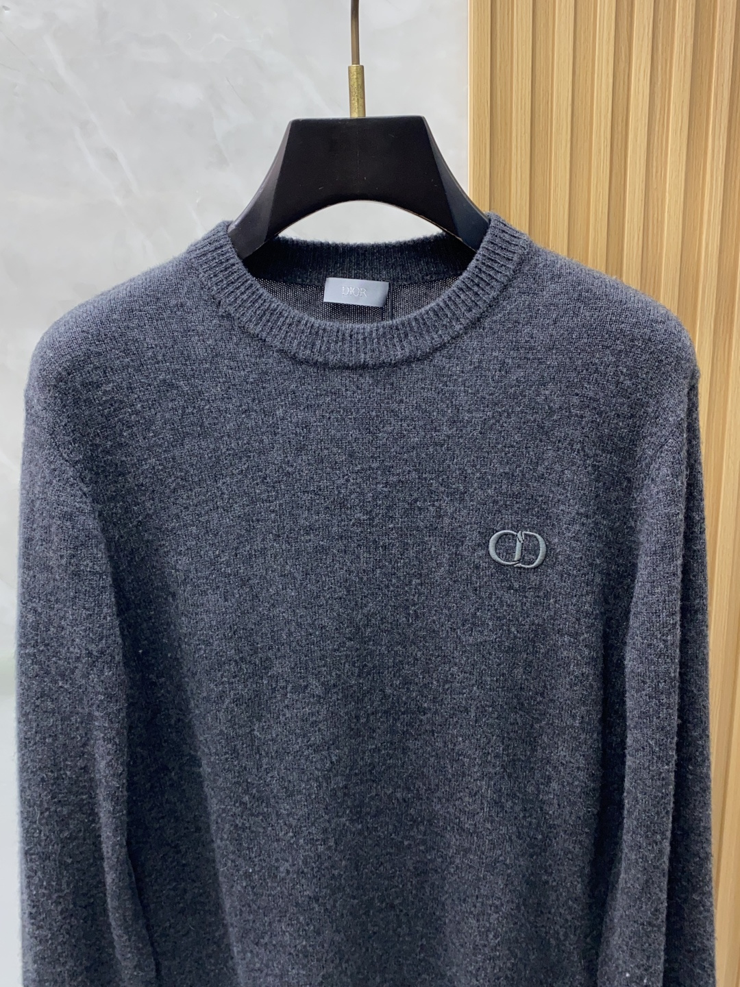 迪奥 2025ss秋冬新品时尚休闲打底单穿圆领商务休闲基础高档精纺100%纯羊毛毛衣 舒适保暖！抗起球👍