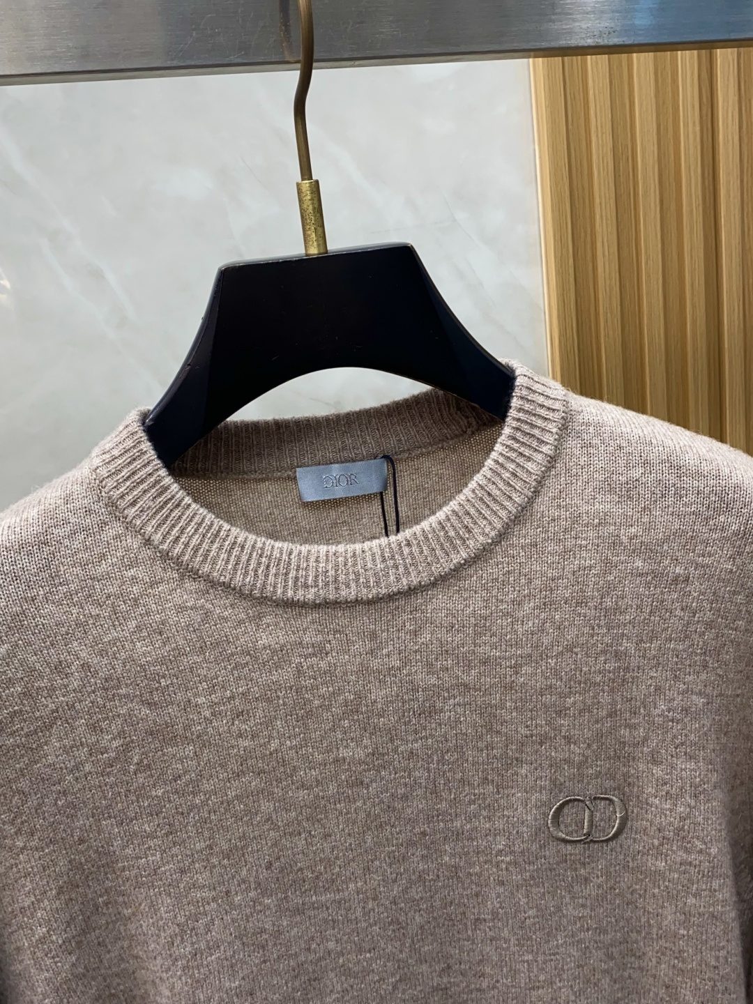 迪奥 2025ss秋冬新品时尚休闲打底单穿圆领商务休闲基础高档精纺100%纯羊毛毛衣 舒适保暖！抗起球👍