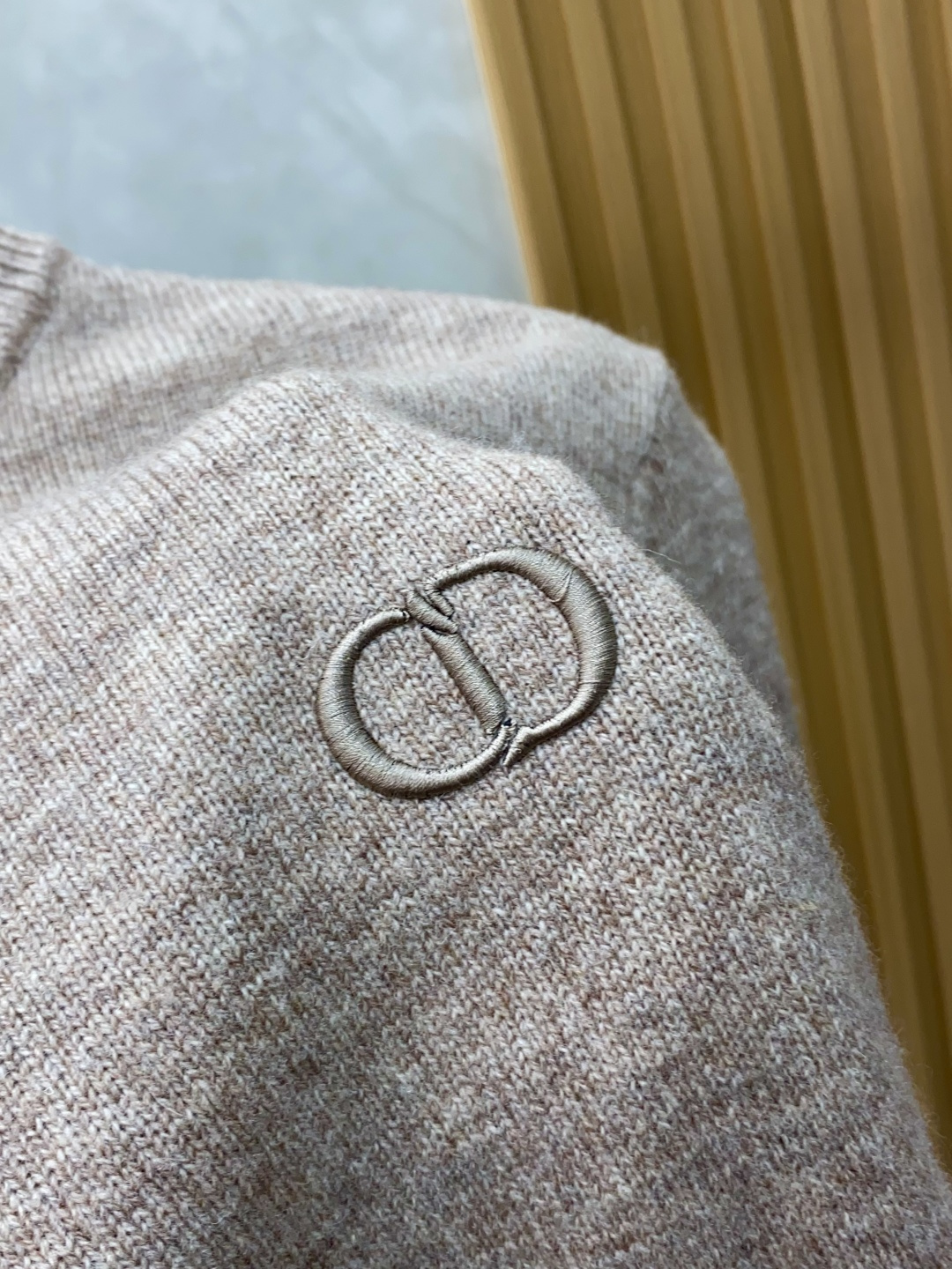 迪奥 2025ss秋冬新品时尚休闲打底单穿圆领商务休闲基础高档精纺100%纯羊毛毛衣 舒适保暖！抗起球👍