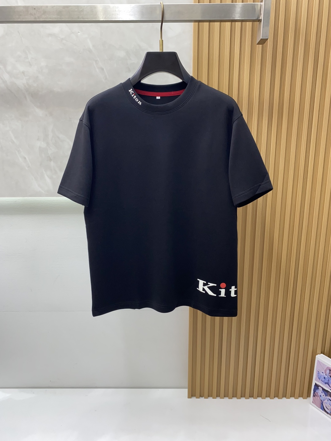 kiton 家族男士高端简约圆领加厚空气棉短袖 ，香港洋行渠道货，纯正血统品质，25年秋冬 新款，经典王