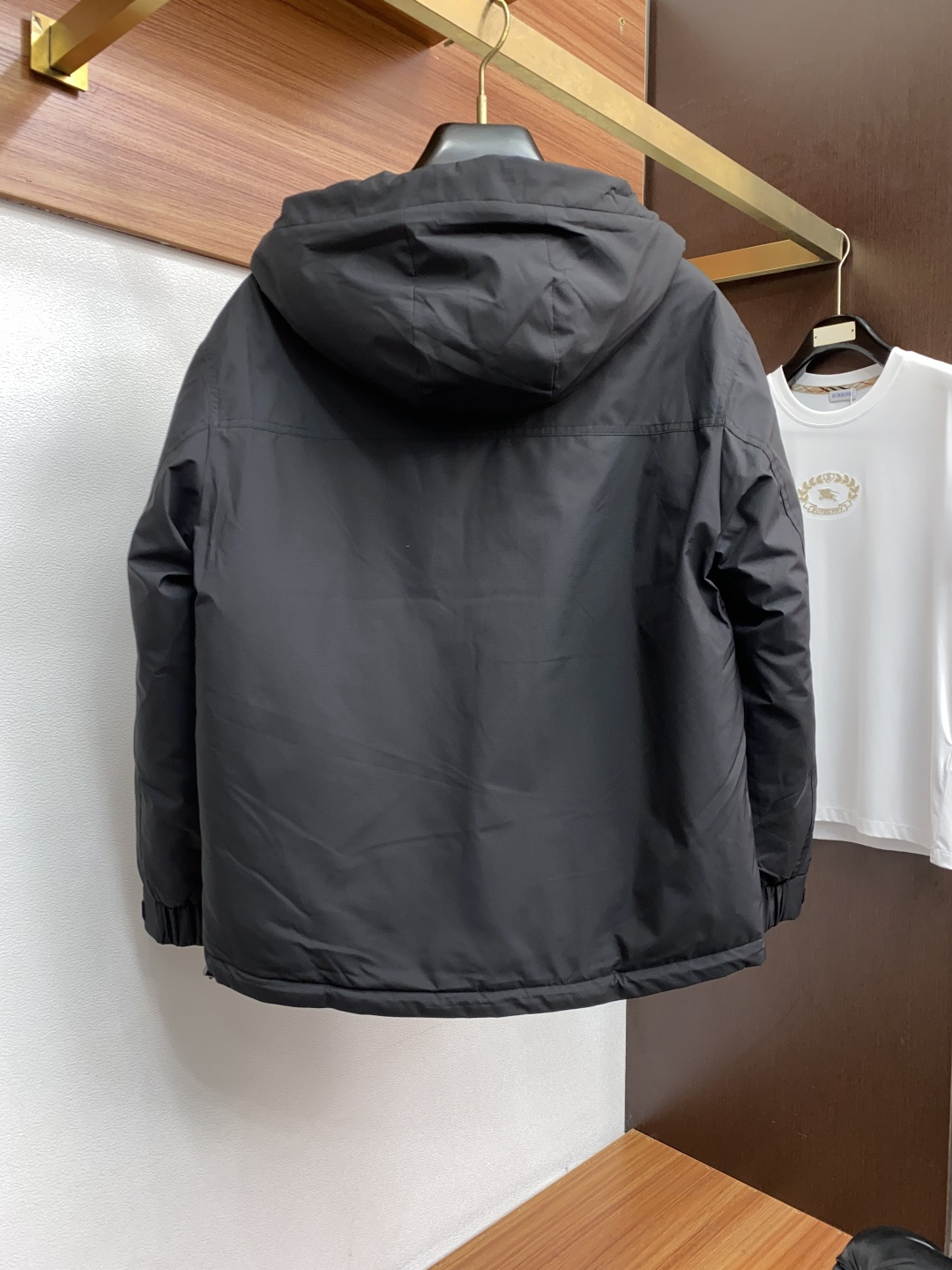 普拉达 2025秋冬新款🆕羽绒服 原版1:1订制五金配件全进口原版定制 欢迎专柜对比 绝对的高品质 采用