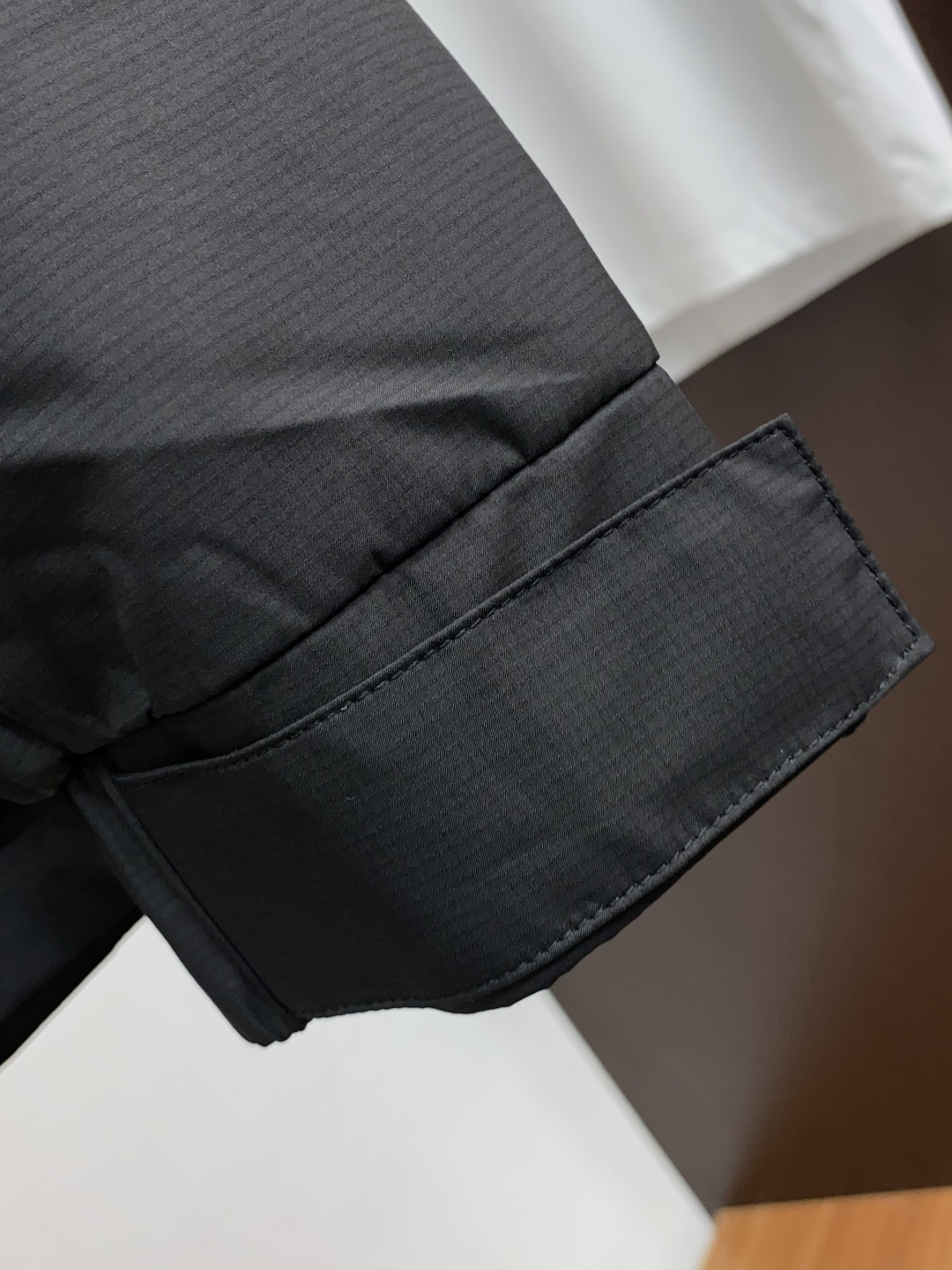 普拉达 2025秋冬新款🆕羽绒服 原版1:1订制五金配件全进口原版定制 欢迎专柜对比 绝对的高品质 采用