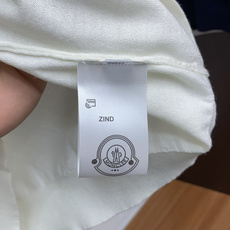 蒙口 圆领羊毛衫,用细腻纤维编织时光韵味,于一针一线间,诉说永恒优雅,在男士高端针织服饰领域,这款羊毛衫 蒙口 圆领羊毛衫,用细腻纤维编织时光韵味,于一针一线间,诉说永恒优雅,在男士高端针织服饰领域,这款羊毛衫