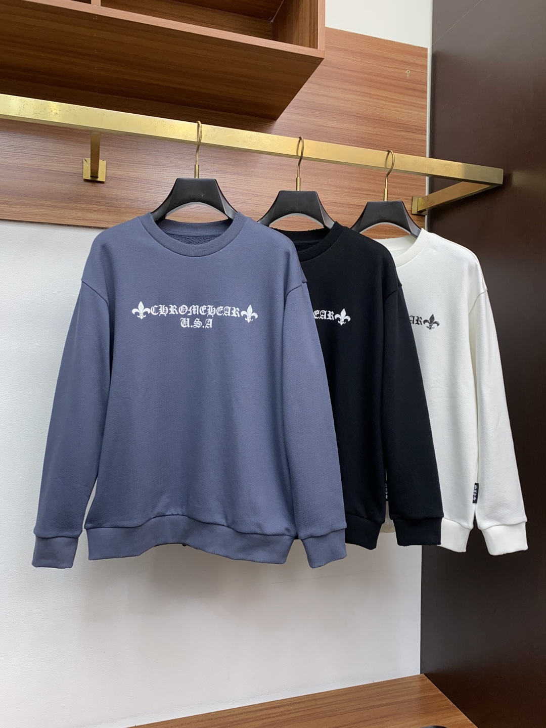 克罗心 秋冬男装专柜官网新品纯棉 爆款面料超好🔈人气推荐秋冬必备✅卫布男士圆领卫衣‼️正面饰有经典图标印