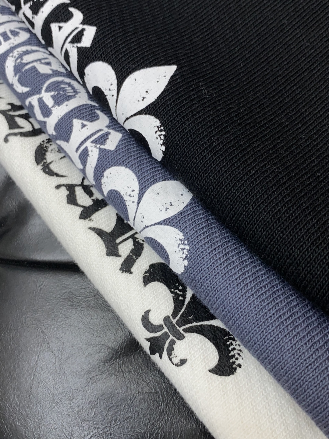 克罗心 秋冬男装专柜官网新品纯棉 爆款面料超好🔈人气推荐秋冬必备✅卫布男士圆领卫衣‼️正面饰有经典图标印