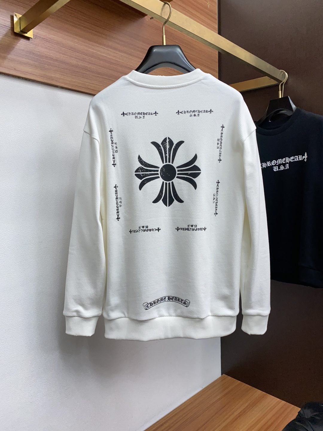 克罗心 秋冬男装专柜官网新品纯棉 爆款面料超好🔈人气推荐秋冬必备✅卫布男士圆领卫衣‼️正面饰有经典图标印