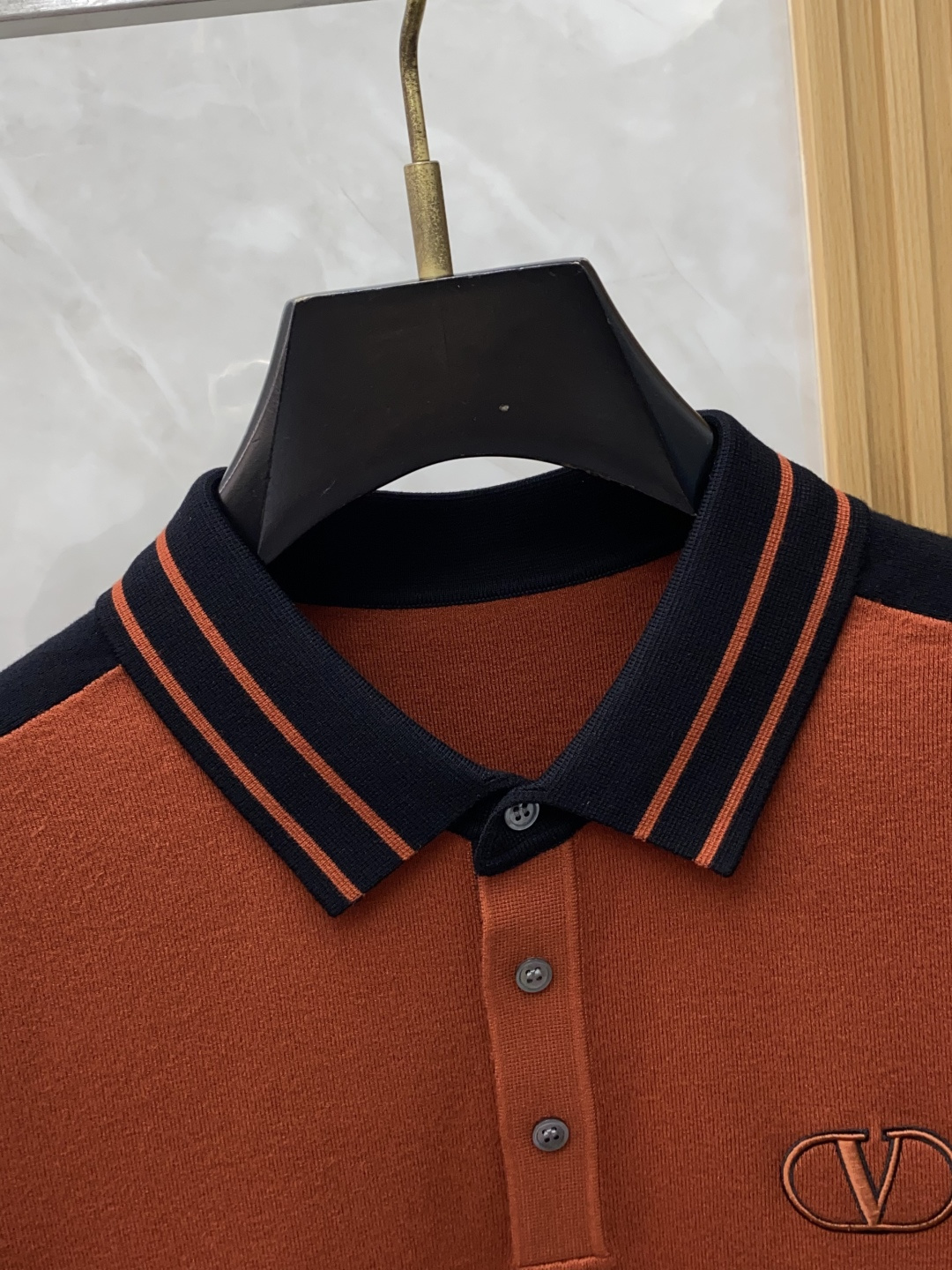 VT【Valentin* 华伦天*秋冬新品精致优雅针织羊毛短袖！全品相！！刺绣品牌经典图案，高端大气．简