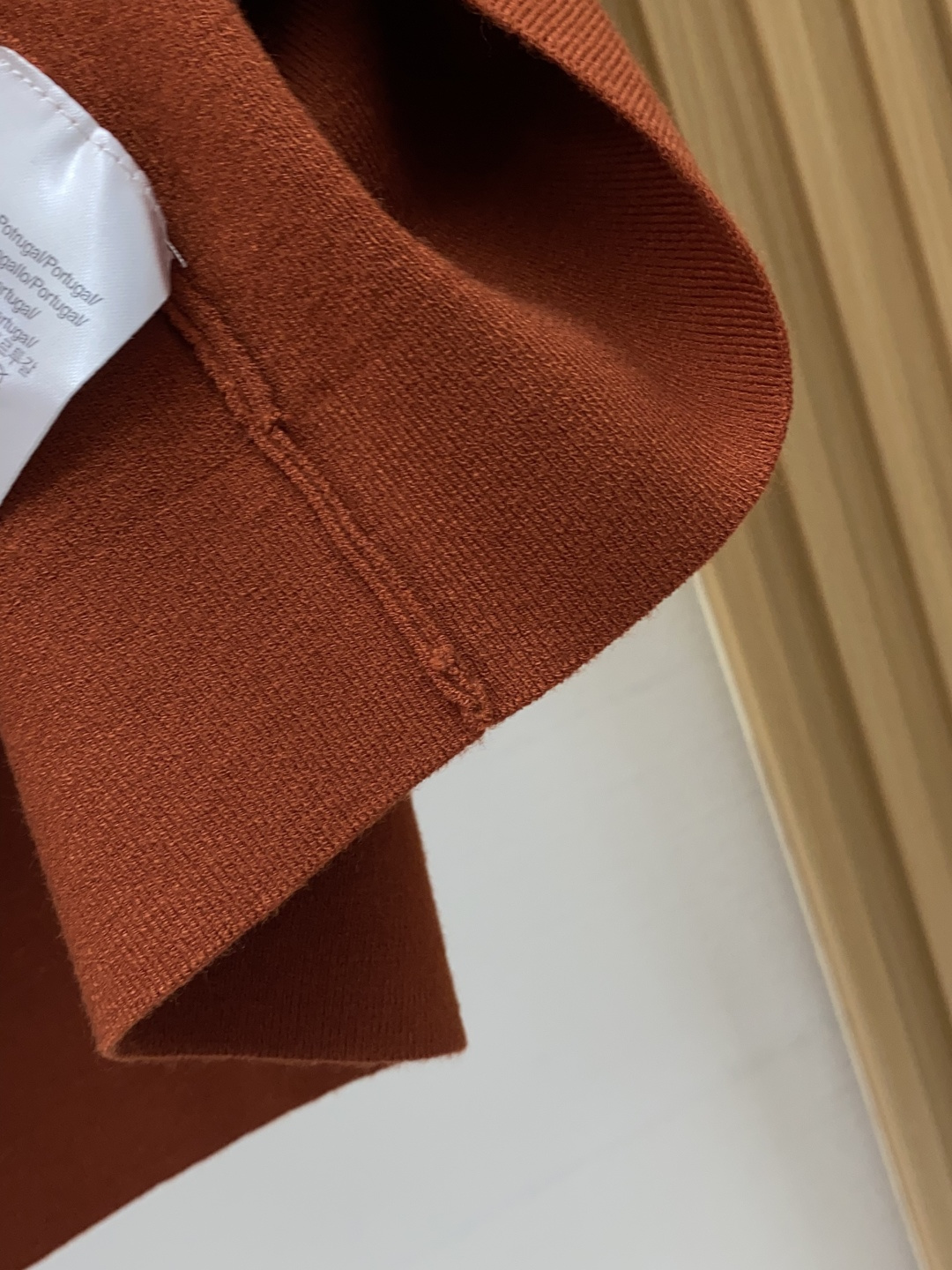 VT【Valentin* 华伦天*秋冬新品精致优雅针织羊毛短袖！全品相！！刺绣品牌经典图案，高端大气．简