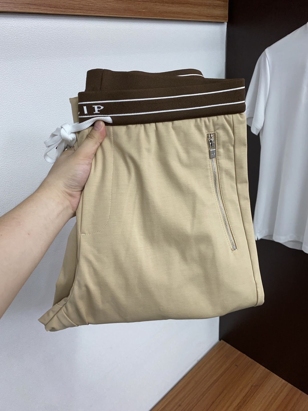 Loro piana 诺悠翩雅 高端定制、2026春夏最新款休闲裤柜台同步发售 原版定制 客供五金辅料 