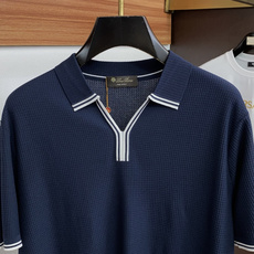 Loro piana 诺悠翩雅 2026新款男士高端简约翻领针织Polo短袖恤衫,香港洋行渠道货,纯正血 Loro piana 诺悠翩雅 2026新款男士高端简约翻领针织Polo短袖恤衫,香港洋行渠道货,纯正血