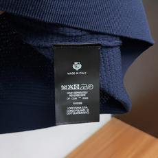 Loro piana 诺悠翩雅 2026新款男士高端简约翻领针织Polo短袖恤衫,香港洋行渠道货,纯正血 Loro piana 诺悠翩雅 2026新款男士高端简约翻领针织Polo短袖恤衫,香港洋行渠道货,纯正血