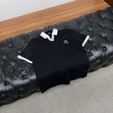 始祖鸟 2026春夏新品商务Polo,极简的衣身造型!丝光面料整体的触感极为舒适,弹力十足亲肤效果高级, 始祖鸟 2026春夏新品商务Polo,极简的衣身造型!丝光面料整体的触感极为舒适,弹力十足亲肤效果高级,