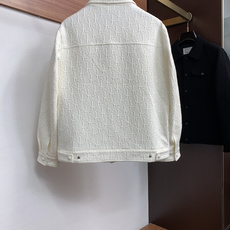 迪奥 25ss最新品 商务翻领夹克外套,设计帅气有型!百搭必备单品,时尚潮牌, 轻松营造酷帅氛围感 ,高级感满满,在低调 迪奥 25ss最新品 商务翻领夹克外套,设计帅气有型!百搭必备单品,时尚潮牌, 轻松营造酷帅氛围感 ,高级感满满,在低调