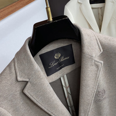 Loro piana 诺悠翩雅 25ss最新品 西装夹克外套,设计帅气有型!百搭必备单品,时尚潮牌, 轻松营造酷帅氛围感 Loro piana 诺悠翩雅 25ss最新品 西装夹克外套,设计帅气有型!百搭必备单品,时尚潮牌, 轻松营造酷帅氛围感