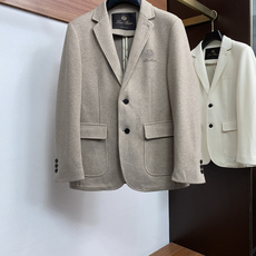 Loro piana 诺悠翩雅 25ss最新品 西装夹克外套,设计帅气有型!百搭必备单品,时尚潮牌, 轻松营造酷帅氛围感 Loro piana 诺悠翩雅 25ss最新品 西装夹克外套,设计帅气有型!百搭必备单品,时尚潮牌, 轻松营造酷帅氛围感