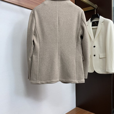 Loro piana 诺悠翩雅 25ss最新品 西装夹克外套,设计帅气有型!百搭必备单品,时尚潮牌, 轻松营造酷帅氛围感 Loro piana 诺悠翩雅 25ss最新品 西装夹克外套,设计帅气有型!百搭必备单品,时尚潮牌, 轻松营造酷帅氛围感