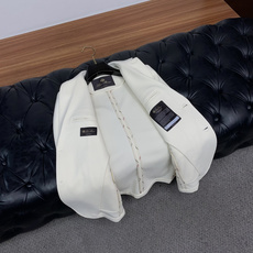 Loro piana 诺悠翩雅 25ss最新品 西装夹克外套,设计帅气有型!百搭必备单品,时尚潮牌, 轻松营造酷帅氛围感 Loro piana 诺悠翩雅 25ss最新品 西装夹克外套,设计帅气有型!百搭必备单品,时尚潮牌, 轻松营造酷帅氛围感