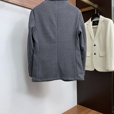 Loro piana 诺悠翩雅 25ss最新品 西装夹克外套,设计帅气有型!百搭必备单品,时尚潮牌, 轻松营造酷帅氛围感 Loro piana 诺悠翩雅 25ss最新品 西装夹克外套,设计帅气有型!百搭必备单品,时尚潮牌, 轻松营造酷帅氛围感