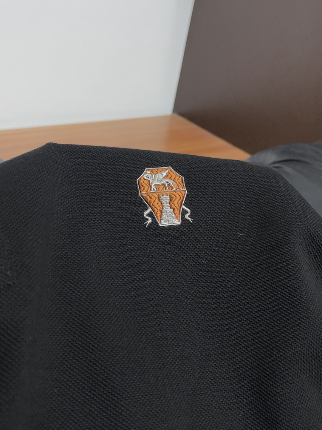 BC 2026春夏新品商务Polo，极简的衣身造型！丝光面料整体的触感极为舒适，弹力十足亲肤效果高级，经典时尚翻领 Po