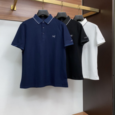 始祖鸟 2026春夏新品商务Polo,极简的衣身造型!丝光面料整体的触感极为舒适,弹力十足亲肤效果高级,经典时尚翻领 P 始祖鸟 2026春夏新品商务Polo,极简的衣身造型!丝光面料整体的触感极为舒适,弹力十足亲肤效果高级,经典时尚翻领 P