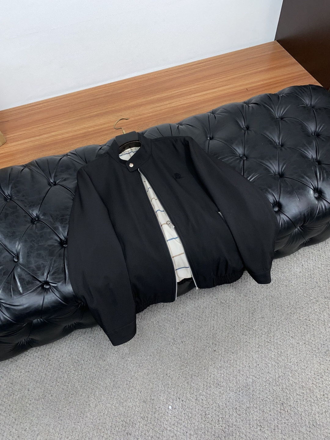 Loro piana 诺悠翩雅 2026新款男士新款休闲定制夹克外套 商务意大利进口面料 简约干练的休闲外套，瞬间重回时