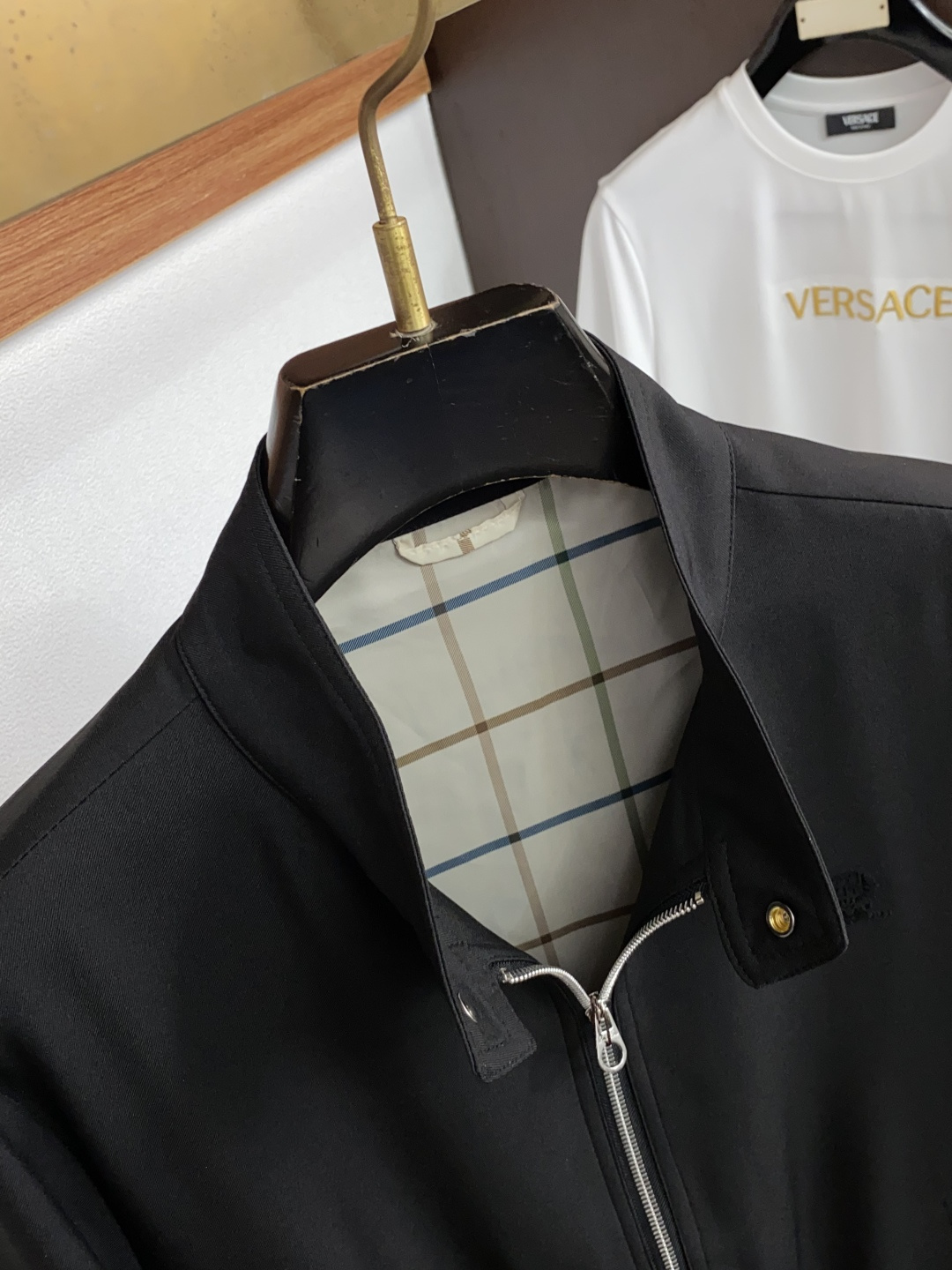 Loro piana 诺悠翩雅 2026新款男士新款休闲定制夹克外套 商务意大利进口面料 简约干练的休闲外套，瞬间重回时
