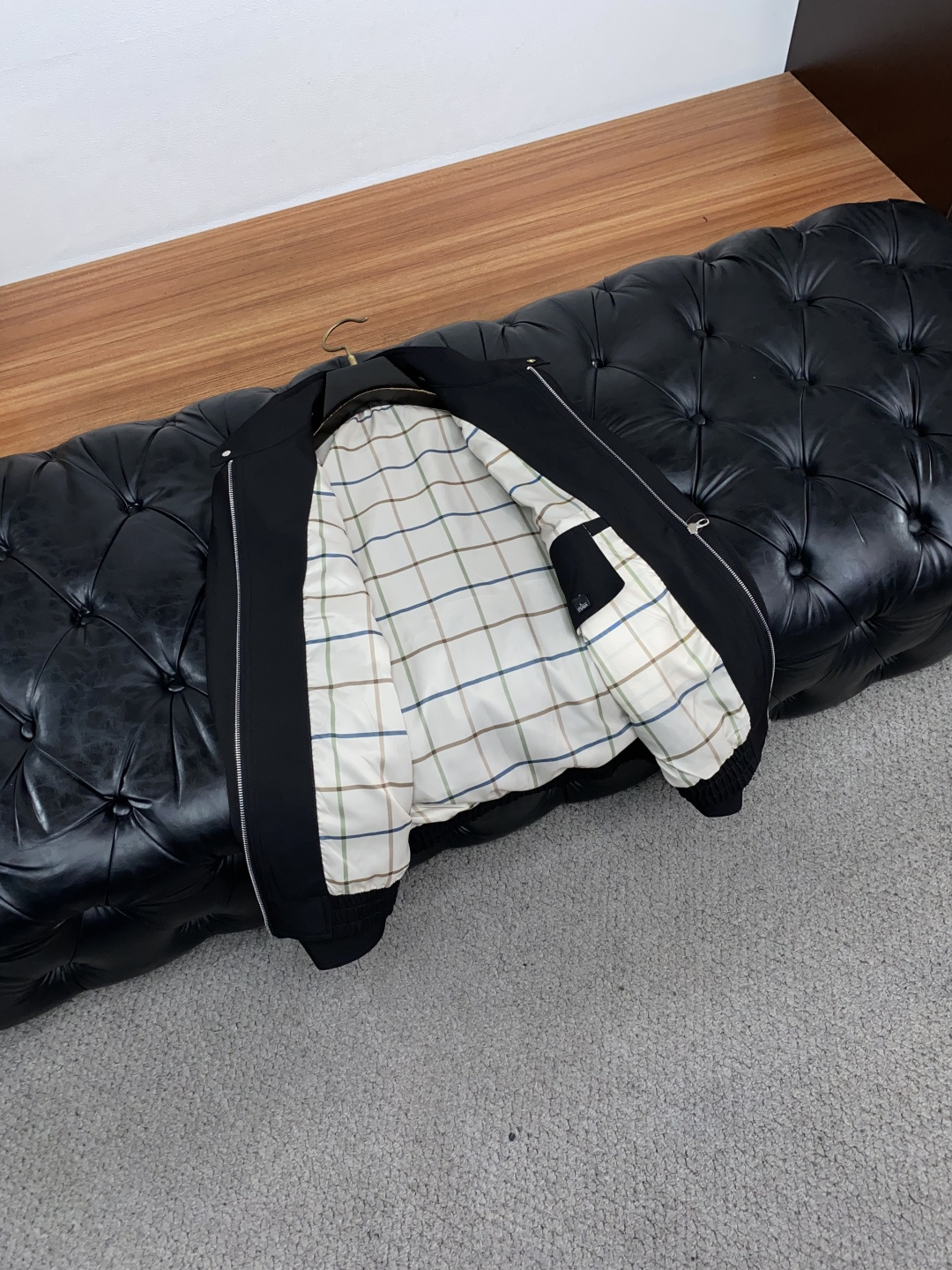 Loro piana 诺悠翩雅 2026新款男士新款休闲定制夹克外套 商务意大利进口面料 简约干练的休闲外套，瞬间重回时