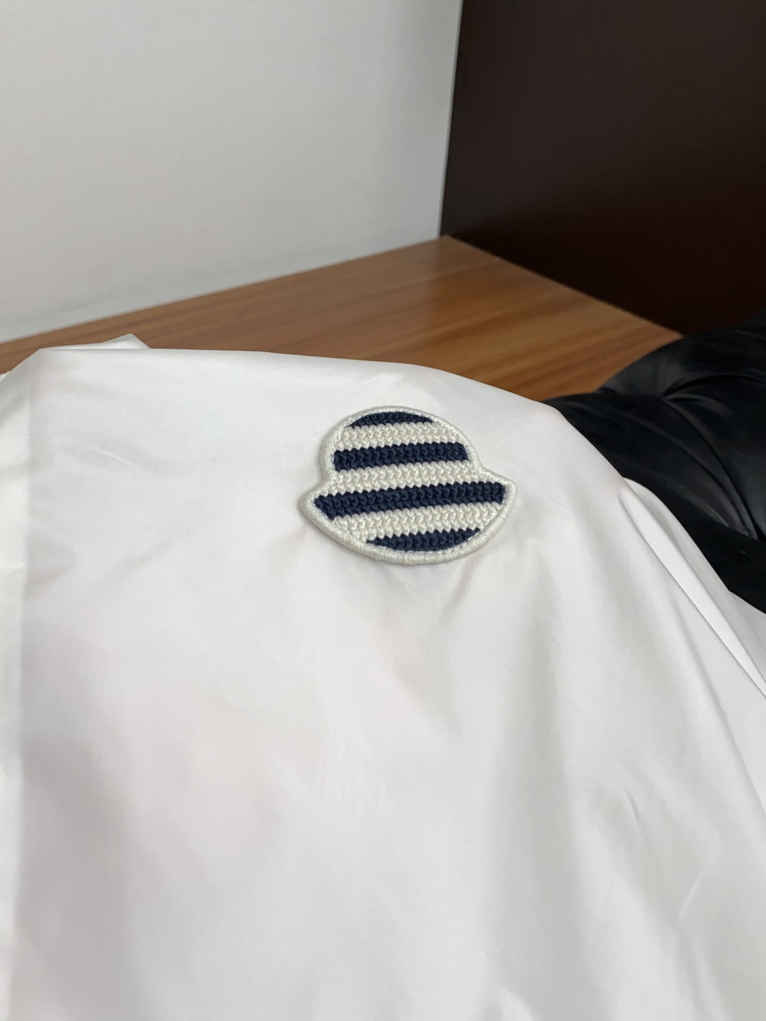 몽클레어 남성 캐주얼 슬림핏 자켓 상세 이미지 9