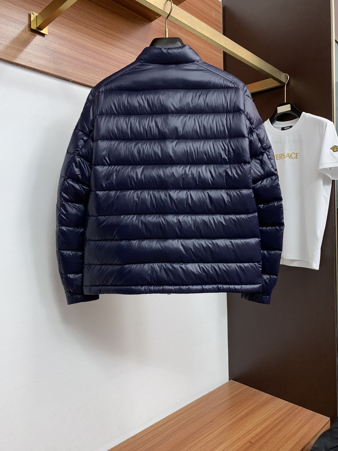 몽클레르 남성 스탠드카라 다운 패딩 점퍼 상세 이미지 11