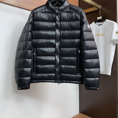 蒙口 25ss最新品 小立领羽绒服外套,设计帅气有型!百搭必备单品,时尚潮牌, 轻松营造酷帅氛围感 ,高级感满满,在低调 蒙口 25ss最新品 小立领羽绒服外套,设计帅气有型!百搭必备单品,时尚潮牌, 轻松营造酷帅氛围感 ,高级感满满,在低调