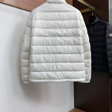 蒙口 25ss最新品 小立领羽绒服外套,设计帅气有型!百搭必备单品,时尚潮牌, 轻松营造酷帅氛围感 ,高级感满满,在低调 蒙口 25ss最新品 小立领羽绒服外套,设计帅气有型!百搭必备单品,时尚潮牌, 轻松营造酷帅氛围感 ,高级感满满,在低调