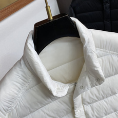 蒙口 25ss最新品 小立领羽绒服外套,设计帅气有型!百搭必备单品,时尚潮牌, 轻松营造酷帅氛围感 ,高级感满满,在低调 蒙口 25ss最新品 小立领羽绒服外套,设计帅气有型!百搭必备单品,时尚潮牌, 轻松营造酷帅氛围感 ,高级感满满,在低调