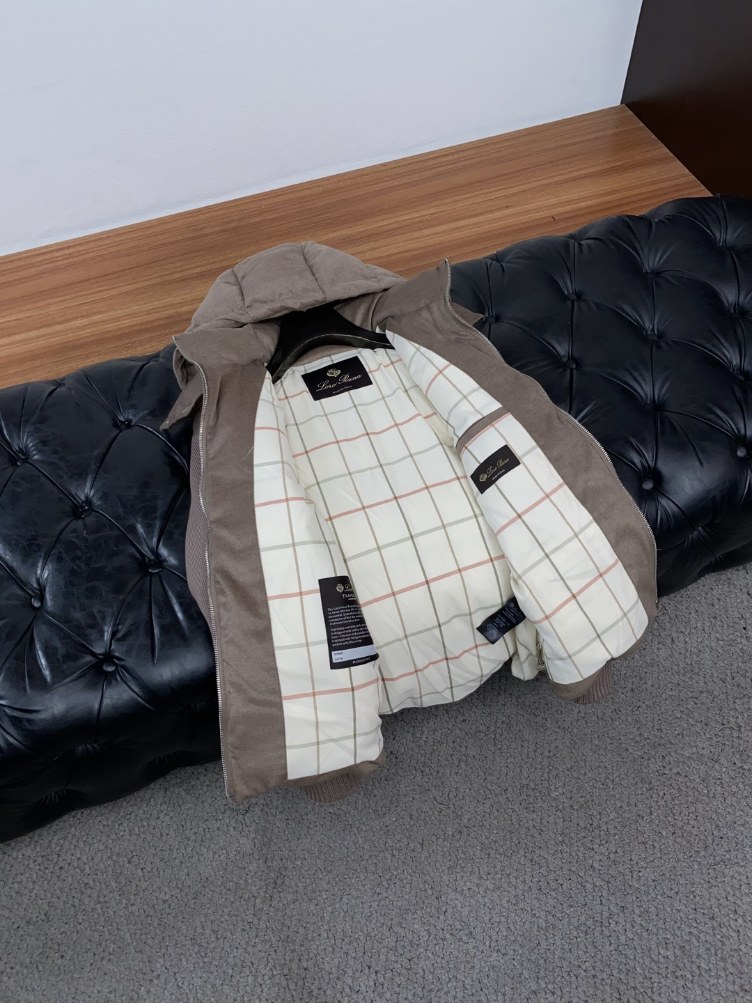 Loro Piana 诺悠翩雅 26ss最新品 针织拼接商务鹅绒羽绒服外套,设计帅气有型!百搭必备单品,时尚潮牌, 轻松 Loro Piana 诺悠翩雅 26ss最新品 针织拼接商务鹅绒羽绒服外套,设计帅气有型!百搭必备单品,时尚潮牌, 轻松