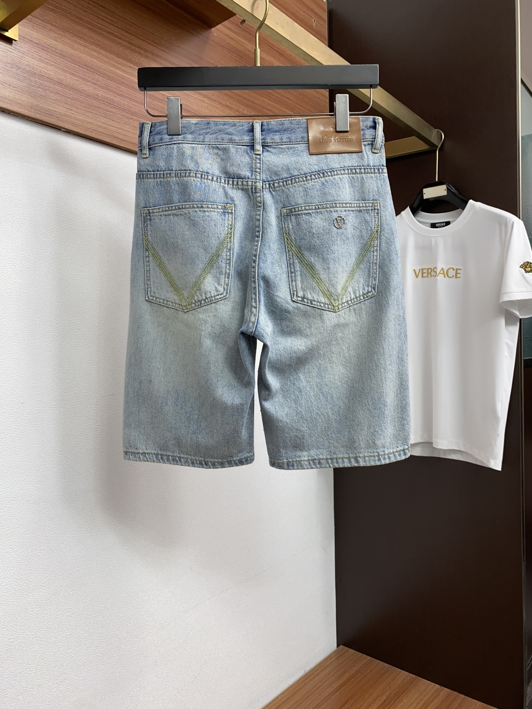 루이비통 남성 반바지 143267 Louis Vuitton Shorts 상세 이미지 8