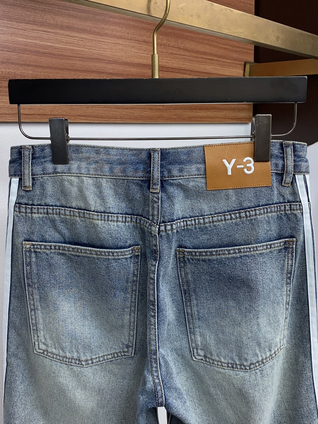 Y-3 高端定制、2026早春最新款牛仔短裤 柜台同步发售 原版定制复刻 客供五金辅料 原单品质 进口牛仔面料高弹力 重