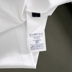 L*V 正码正拍修身版型M-XXXL 顶级黑白双色顶级万针线绣字母刺绣打造圆领短袖,双丝光芝麻纹棉100支精致工艺专柜面 L*V 正码正拍修身版型M-XXXL 顶级黑白双色顶级万针线绣字母刺绣打造圆领短袖,双丝光芝麻纹棉100支精致工艺专柜面