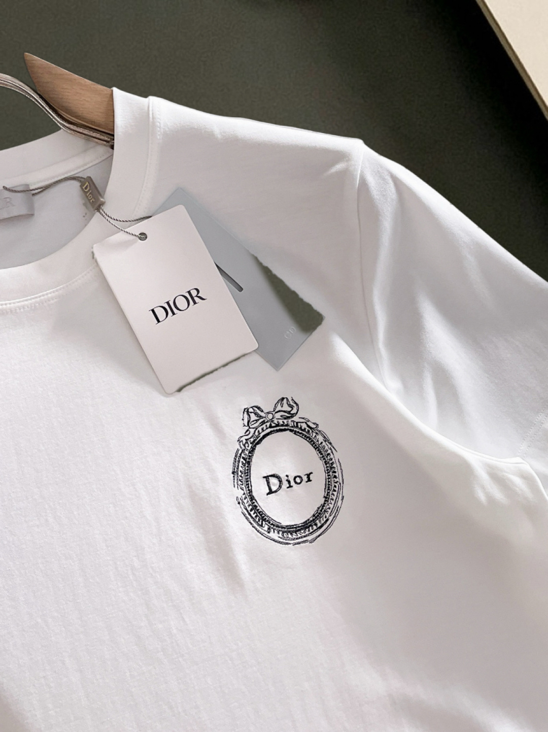 디올 남성 반팔 143301 Dior T Shirt 상세 이미지 3