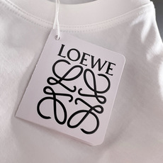 loew* 正码正拍修身版型M-XXXL 顶级黑白双色顶级万针线绣字母刺绣打造圆领短袖,双丝光芝麻纹棉100支精致工艺专 loew* 正码正拍修身版型M-XXXL 顶级黑白双色顶级万针线绣字母刺绣打造圆领短袖,双丝光芝麻纹棉100支精致工艺专