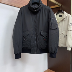 普拉达 2026秋冬新款🆕飞行羽绒服原版1:1订制五金配件全进口原版定制 欢迎专柜对比 绝对的高品质 采用顶级95白鸭绒 普拉达 2026秋冬新款🆕飞行羽绒服原版1:1订制五金配件全进口原版定制 欢迎专柜对比 绝对的高品质 采用顶级95白鸭绒