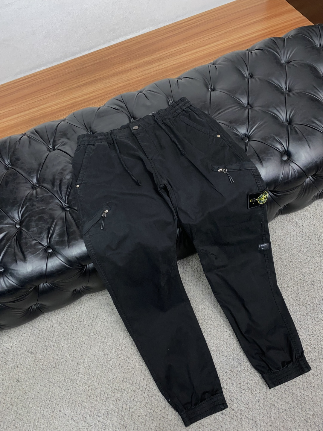 石头岛 28-38 最新款秋冬纯棉休闲裤最新款上身版型无敌正!工装多口袋版型 绝对可以闭眼收的一款 此款裤子非常百搭,弹 石头岛 28-38 最新款秋冬纯棉休闲裤最新款上身版型无敌正!工装多口袋版型 绝对可以闭眼收的一款 此款裤子非常百搭,弹