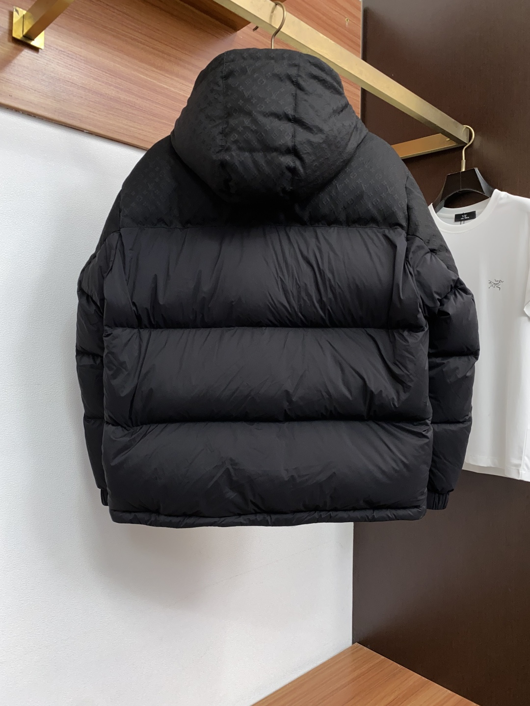 1v 路易威登 2026秋冬新款🆕玛雅羽绒服原版1:1订制五金配件全进口原版定制 欢迎专柜对比 绝对的高品质 采用顶级9 1v 路易威登 2026秋冬新款🆕玛雅羽绒服原版1:1订制五金配件全进口原版定制 欢迎专柜对比 绝对的高品质 采用顶级9