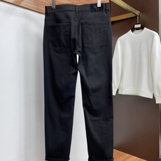 顶级BC 休闲裤 26ss秋冬新款 专柜同步 Brunello Cucinelli 承袭BC经典静奢设计理念,弱化外露 顶级BC 休闲裤 26ss秋冬新款 专柜同步 Brunello Cucinelli 承袭BC经典静奢设计理念,弱化外露