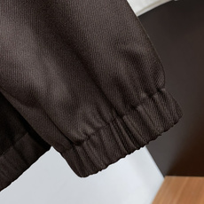 Loro piana 诺悠翩雅 2026新款 麻料双面休闲夹克干净利落剪裁,都市风十足 采用精纺面料手感软糯干爽,上身效 Loro piana 诺悠翩雅 2026新款 麻料双面休闲夹克干净利落剪裁,都市风十足 采用精纺面料手感软糯干爽,上身效