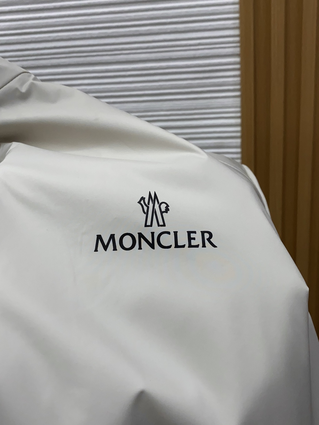 몽클레르 경량 코튼 패딩 자켓 상세 이미지 6
