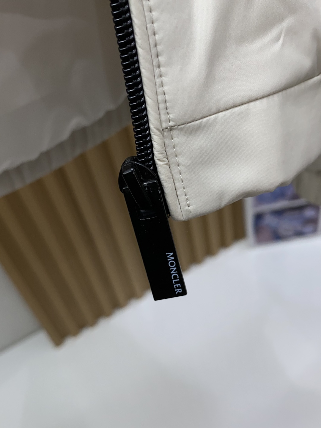 몽클레르 경량 코튼 패딩 자켓 상세 이미지 7